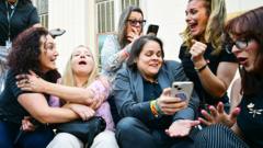 活动人士欢迎 Meta 和 YouTube 在具有里程碑意义的社交媒体成瘾试验中失败