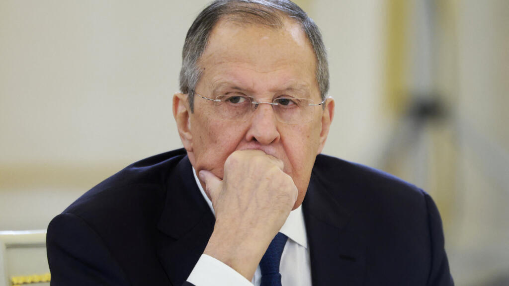 法国电视台采访俄外长被指助俄“大外宣”，乌克兰抗议，法外交部表关切