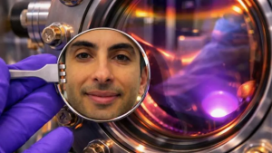 剑桥大学团队研发新型忆阻器，开关电流仅为传统器件的百万分之一