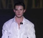 Looksmaxxing 网红锁骨因涉嫌殴打佛罗里达州被捕