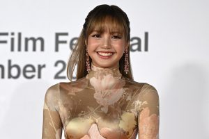 Blackpink 的丽莎宣布驻扎拉斯维加斯，“Viva La Lisa”（独家）