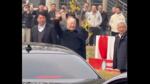 温家宝罕见公开露面