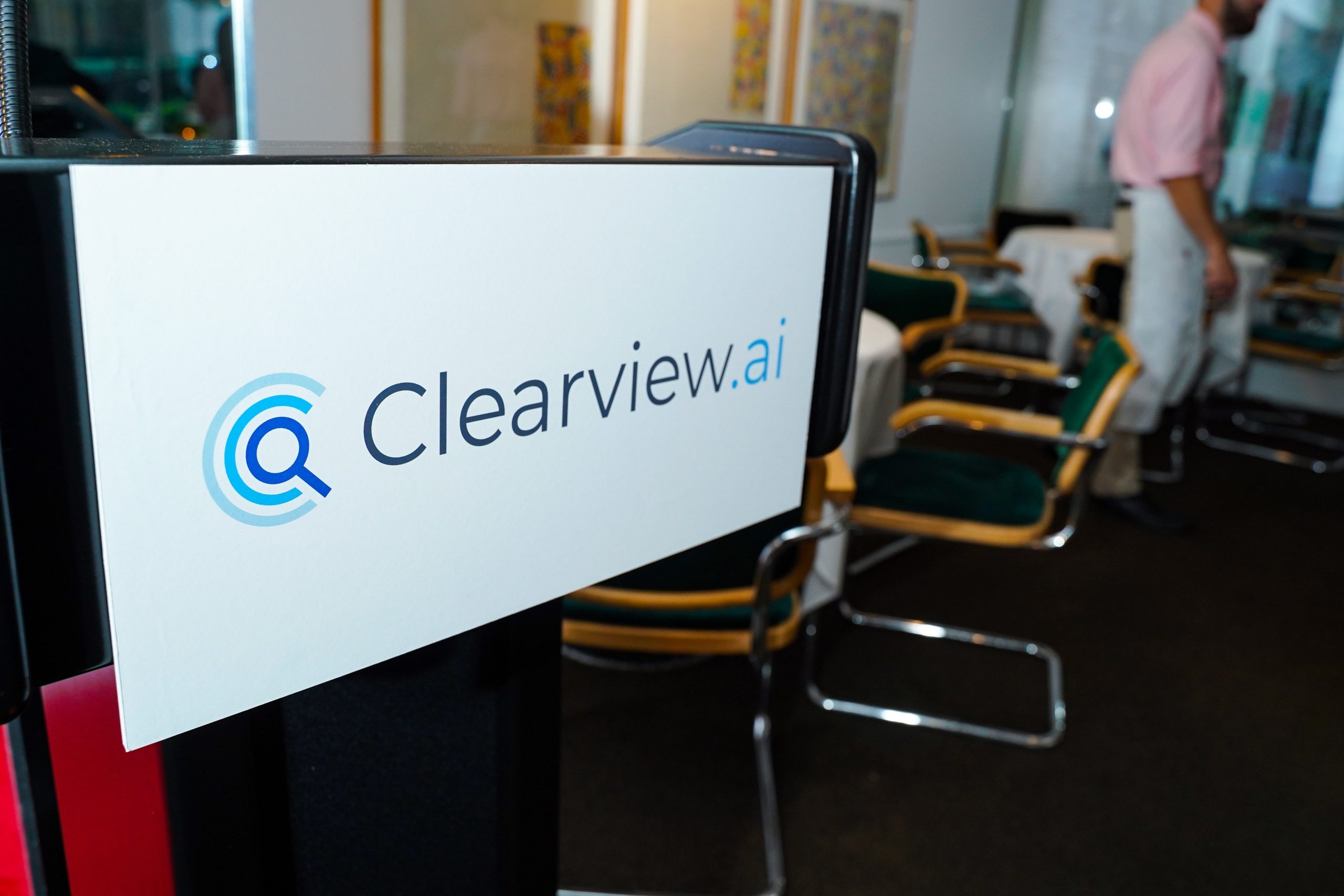 AI人脸识别导致奶奶被错判入狱