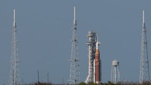 NASA 开始倒计时人类 53 年来首次登月