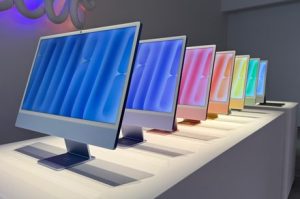 苹果的 iMac 可能会进行大规模的显示屏升级，但不会很快
