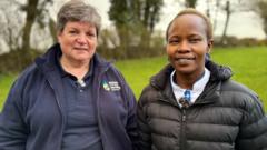 两个女人，两个不同的大陆 – 但她们的农场有同样的问题