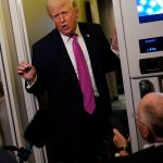 特朗普声称在伊朗战争中实现了“政权更迭”，并预测“很快”达成协议