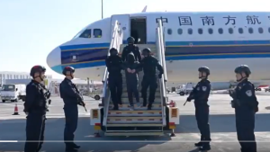 柬埔寨大型网络诈骗团伙核心成员被引渡至中国