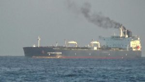 一艘俄罗斯油轮周二停靠古巴港口，带去73万桶原油