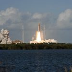 阿耳忒弥斯二号启动了其历史性的月球任务：查看发射和任务详细信息