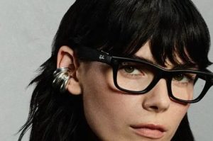 我跳过了 Meta 的人工智能眼镜，但他们终于为像我这样的数百万人解决了一个根本问题