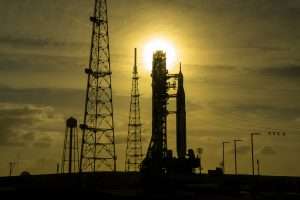 阿耳忒弥斯月球基地项目在法律上存在争议