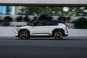 起亚终于将入门级 EV3 SUV 引入美国市场