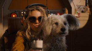 《超级少女》在 DC 的新预告片中前往另一个世界