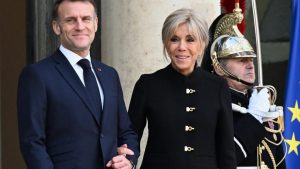 法国总统马克龙携夫人3月31日到访日本