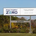 由于电动卡车需求下降,通用汽车裁员并闲置工厂