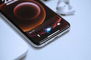 苹果终于教会 Siri 处理不止一件事