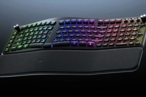 Razer做了一款分体式人体工学键盘，奇怪的是，它还有一个专门的AI按钮