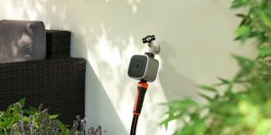 使用这款 2 件装智能 Eve Aqua HomeKit 水控制器实现自动化和简化龙头，每件售价 100 美元