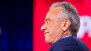 RFK Jr. 希望美国人使用因安全风险而被禁止的肽